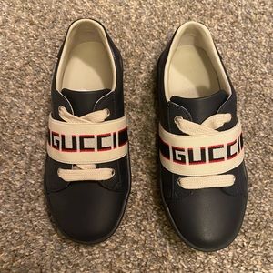 Brand New Toddler GUCCI Ace sneakers in Navy Size 10 US. Box & dust bag included